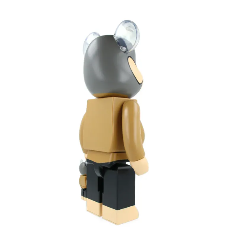 400% + 100% Bearbrick Bum San
