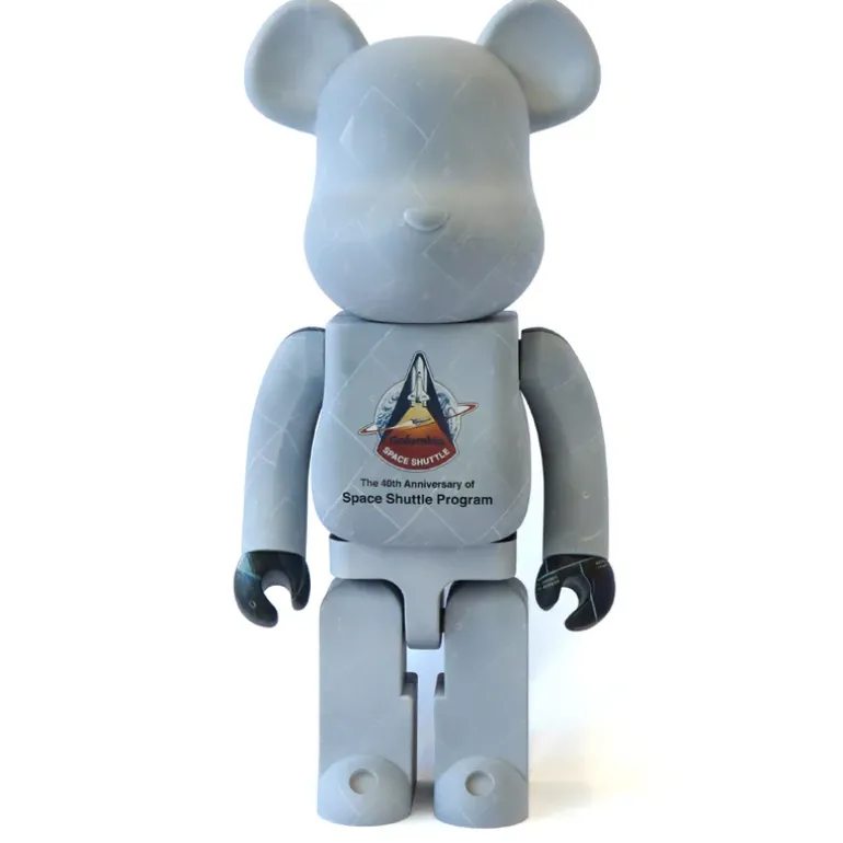1000% Bearbrick Transbordador espacial