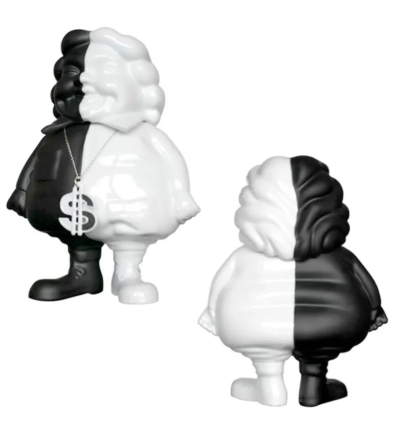 Mc Supersized Black and White porcelaine