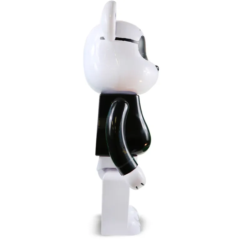 1000% MLB x Bearbrick Snoopy (White Sox)