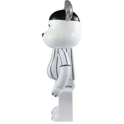 1000% MLB x Peanuts Bearbrick Snoopy (New York Yankees)