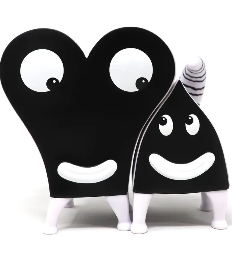Pupshaw & Pushpaw - Black & white edition